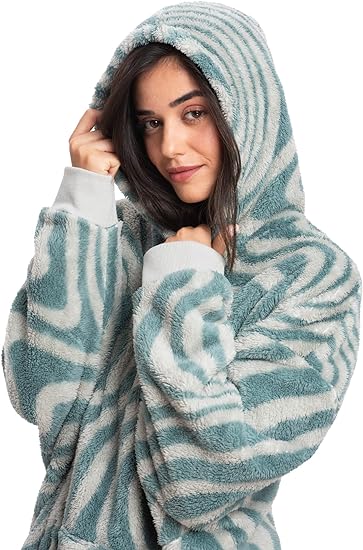Warm Embrace Sherpa Hoodie Wearable Blanket - The Ultimate Women's Winter Loungewear
